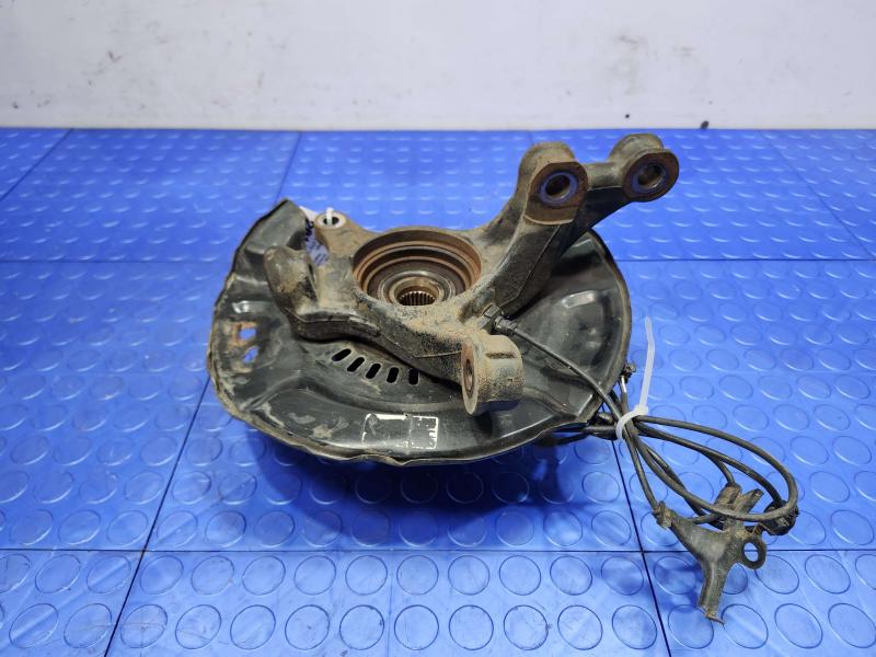 2015 Toyota Prius Spindle Knuckle Front