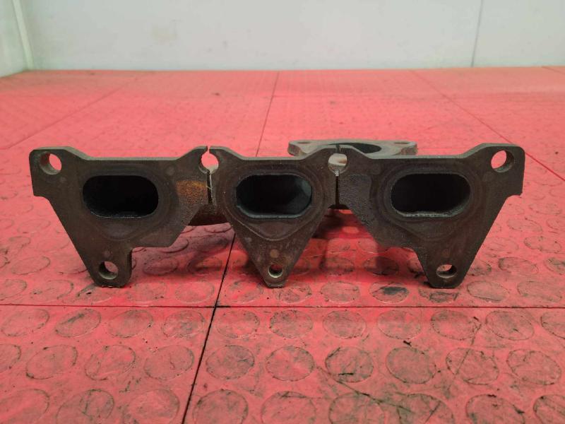 2008 Saturn Vue Exhaust Manifold