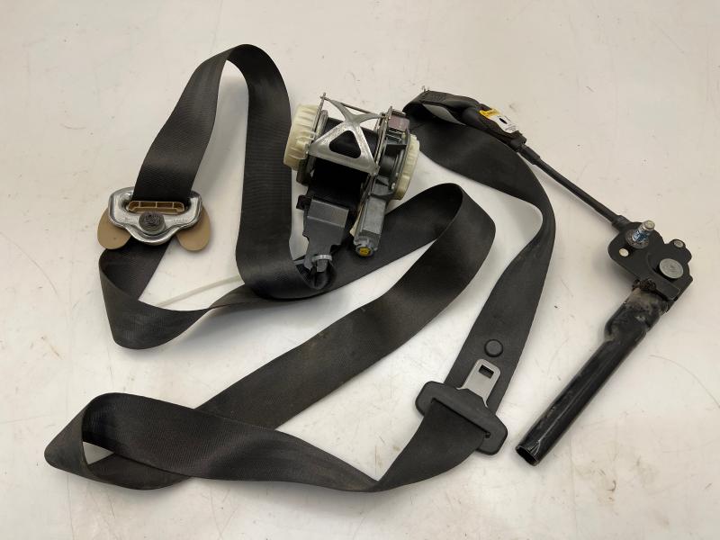 2011 Hyundai Sonata Front Seat Belt
