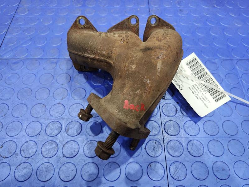 2018 Volkswagen Passat Exhaust Manifold