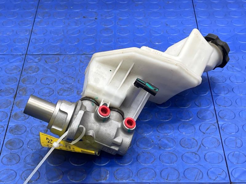 2018-2022 GMC Terrain Brake Master Cylinder Assembly Genuine OEM 84104229