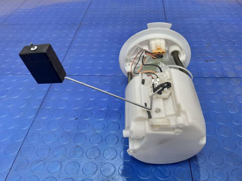 2013-2020 Ford Fusion 2.5L Fuel Pump Assembly Genuine OEM DG93-9H307-DA
