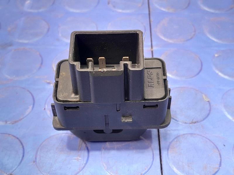 2005 Ford Explorer Door Switch Front