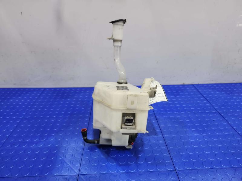 2008 Lexus LS 460 Washer Bottle