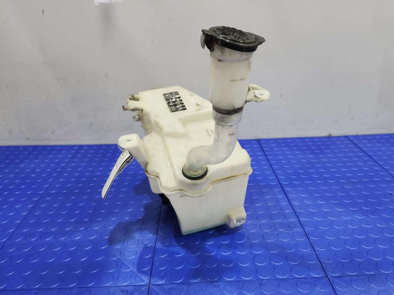 2008 Lexus LS 460 Washer Bottle