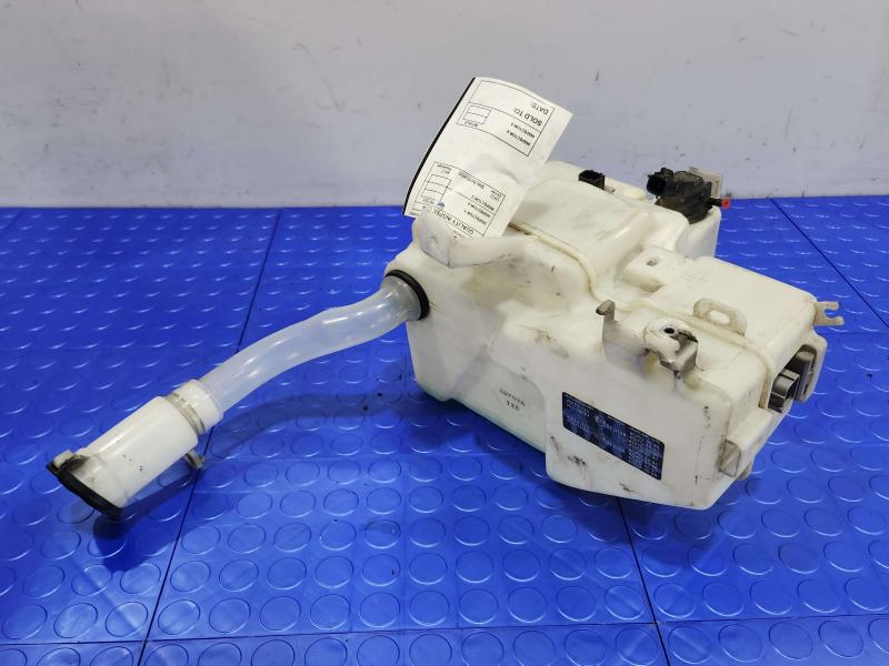 2008 Lexus LS 460 Washer Bottle