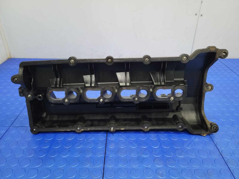 2010 Land Rover Range Rov Valve Cover