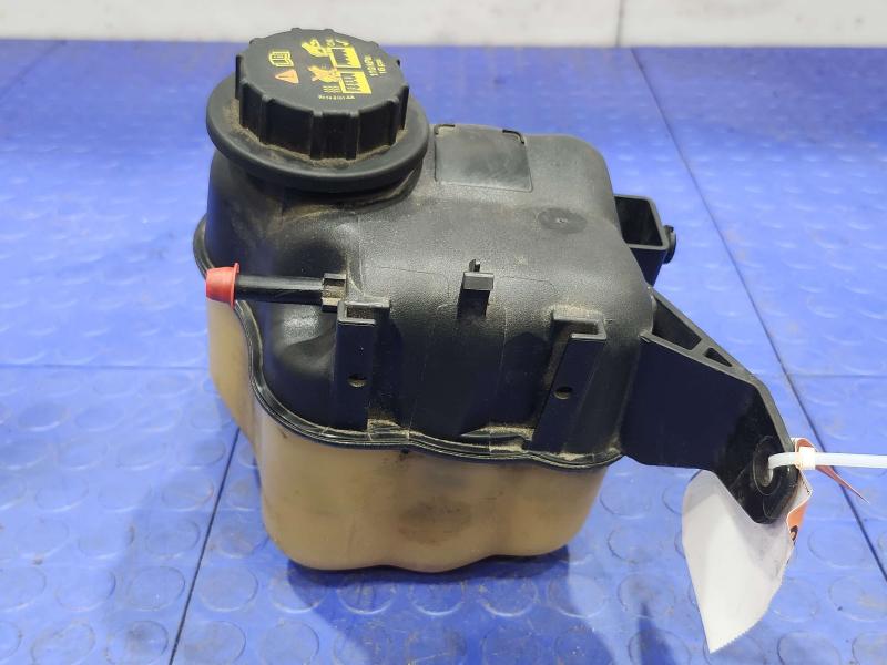 2014 Ford Explorer Coolant Recovery Bottle