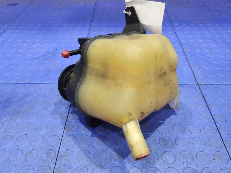 2014 Ford Explorer Coolant Recovery Bottle