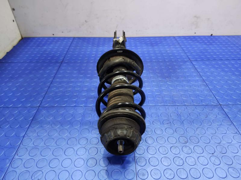 2015 Toyota Prius Strut Assembly