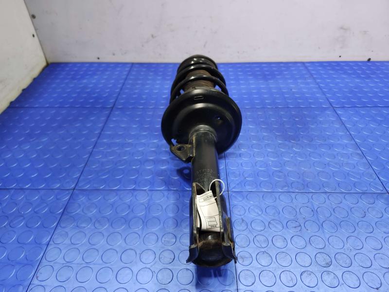 2015 Toyota Prius Strut Assembly