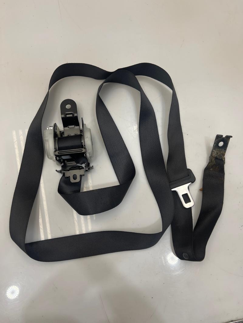 2009 2010 Acura TSX Rear Center Seat Belt Retractor Black OEM 04826-TL2-A00ZA