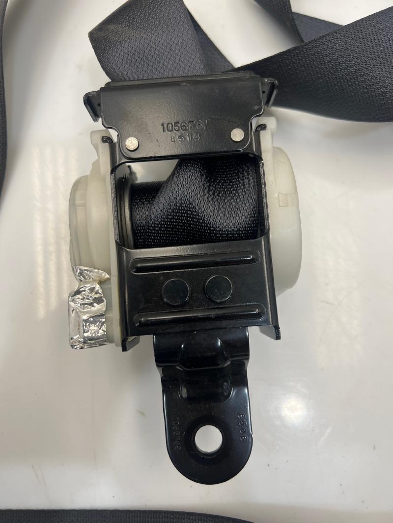 2009 2010 Acura TSX Rear Center Seat Belt Retractor Black OEM 04826-TL2-A00ZA