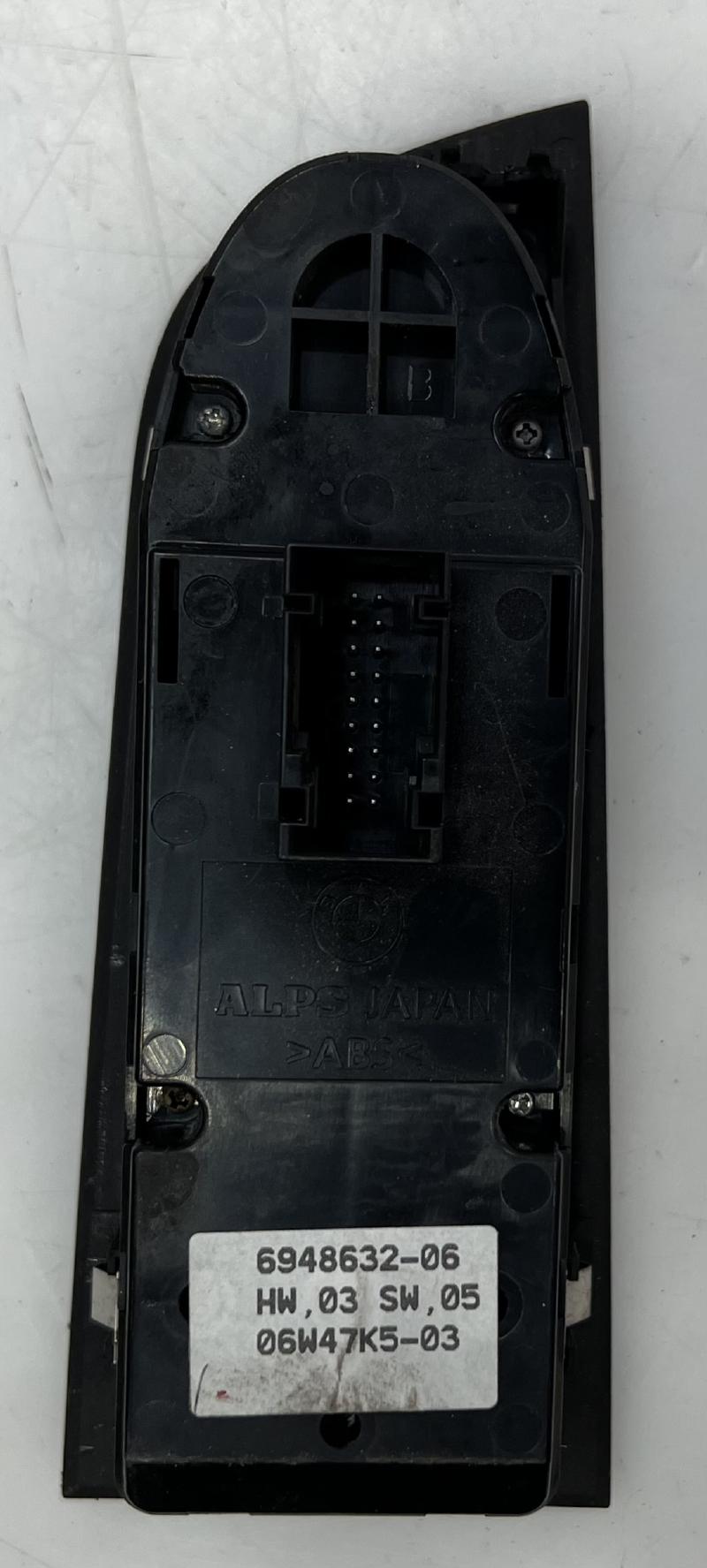 2007 BMW 328i Door Switch Front