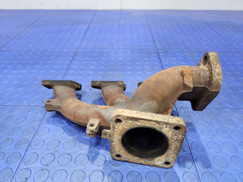 2007 Dodge Grand Caravan Exhaust Manifold