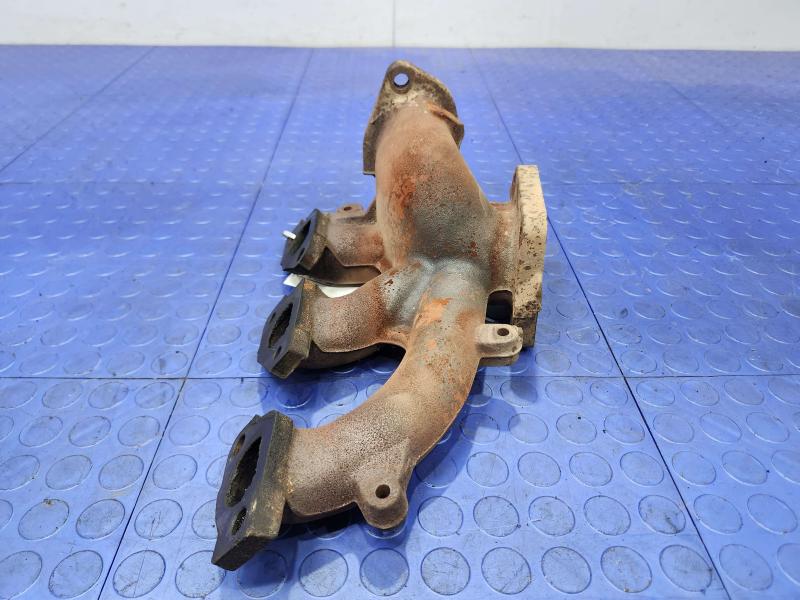 2007 Dodge Grand Caravan Exhaust Manifold