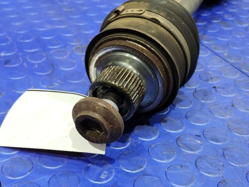 2018 Audi Q7 Axle Shaft