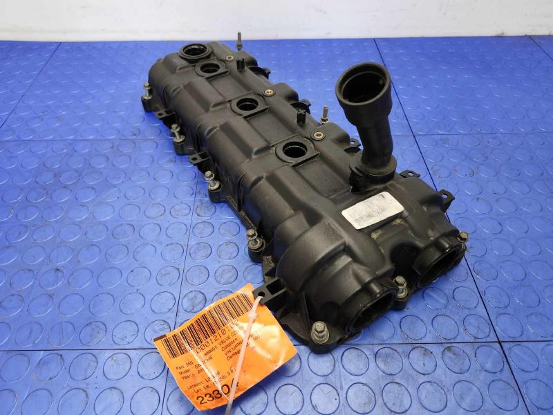 2011 Jeep Grand Cherokee Valve Cover