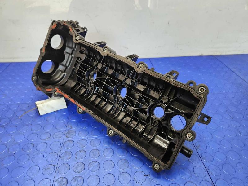 2011 Jeep Grand Cherokee Valve Cover