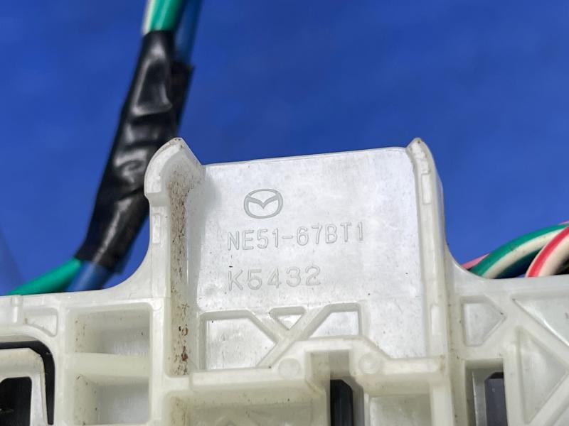 2006 Mazda Miata Cabin Fuse Box