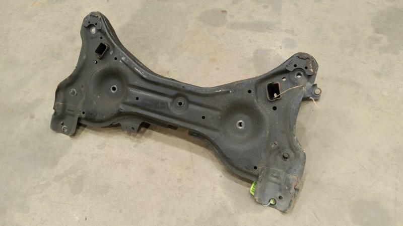 2012 Nissan Versa Crossmember/Cradle/Undercarria