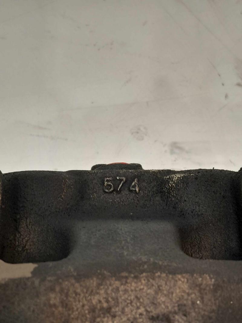 2015 Nissan Pathfinder Caliper