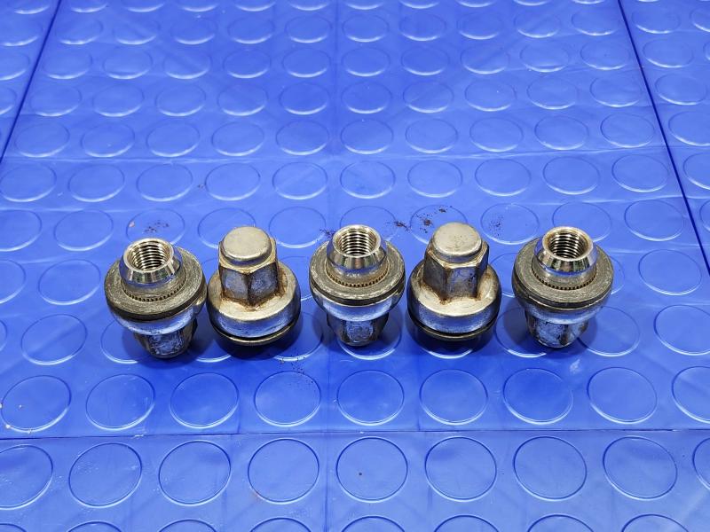 2008 Lexus LS 460 Lug Nuts