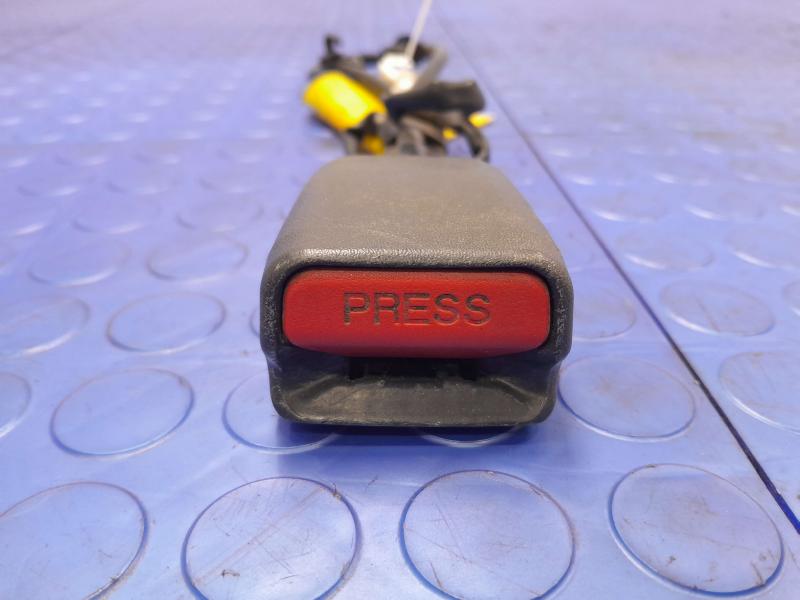 2020 Nissan Kicks Front Seat Belt Buckle Left Driver Side Black OEM 868435RL0A