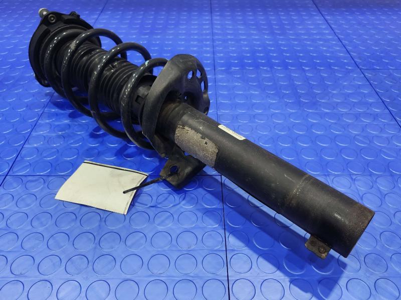 2016 Volkswagen Jetta Strut Assembly
