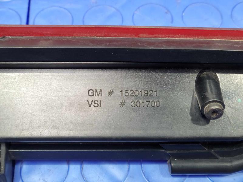 2007 Chevrolet Avalanche 1500 3Rd Brake Light Avoidance Lamp