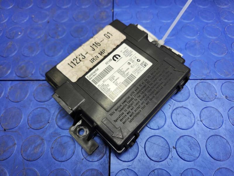 2018 Jeep Compass Receiver Hub Module Passive Entry Control Module OEM 68286841AD