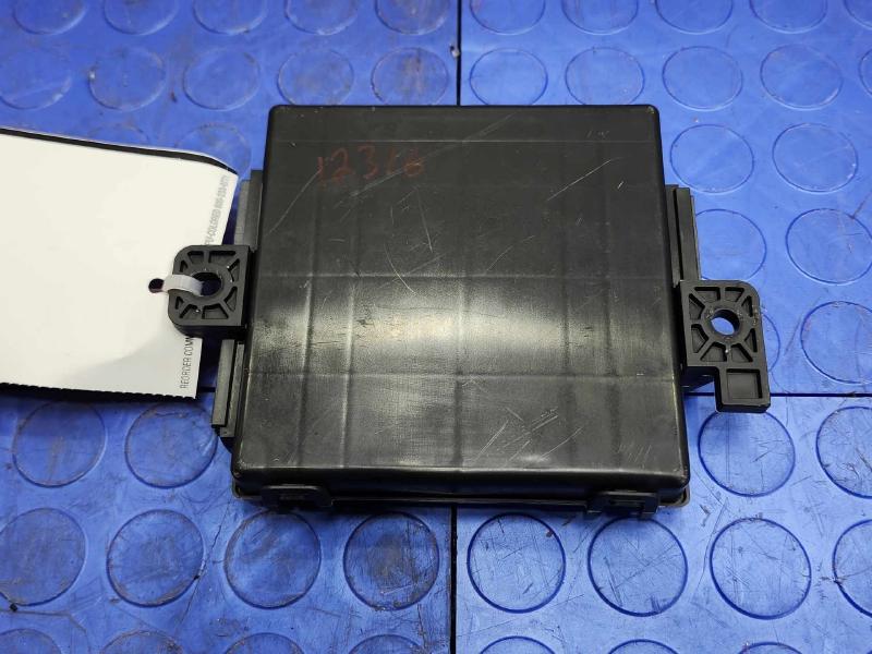 2018 Jeep Compass Receiver Hub Module Passive Entry Control Module OEM 68286841AD