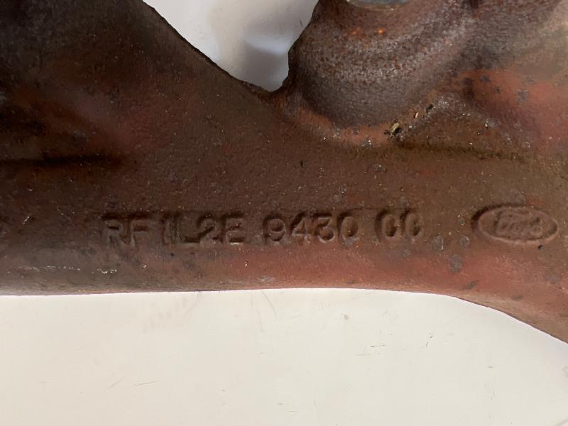 2002 Ford Explorer Exhaust Manifold