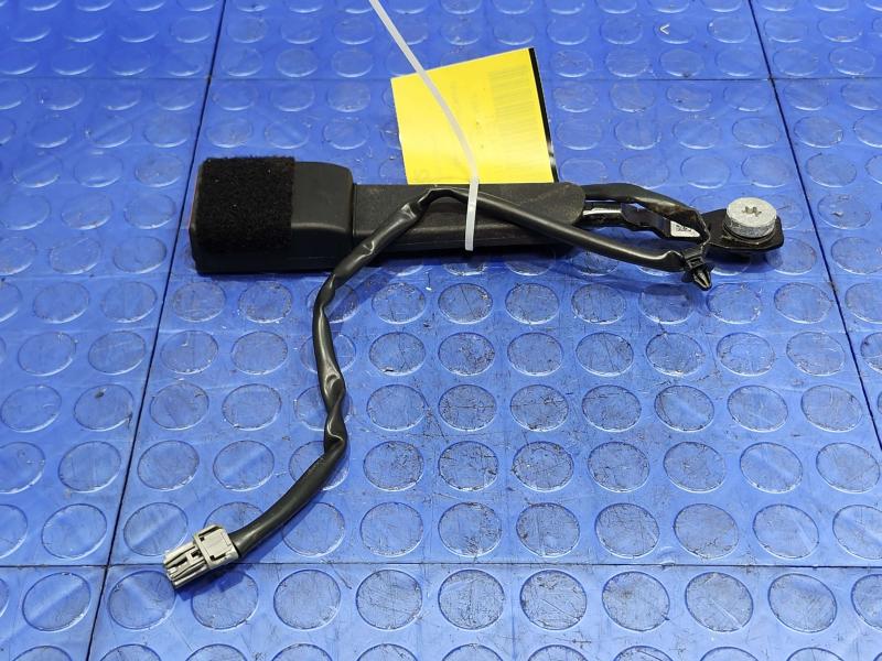 2015 Jeep Grand Cherokee Front Seat Belt