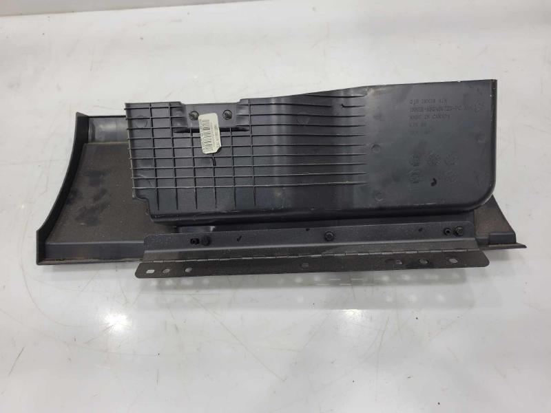 2008 GMC Yukon XL Glove Box