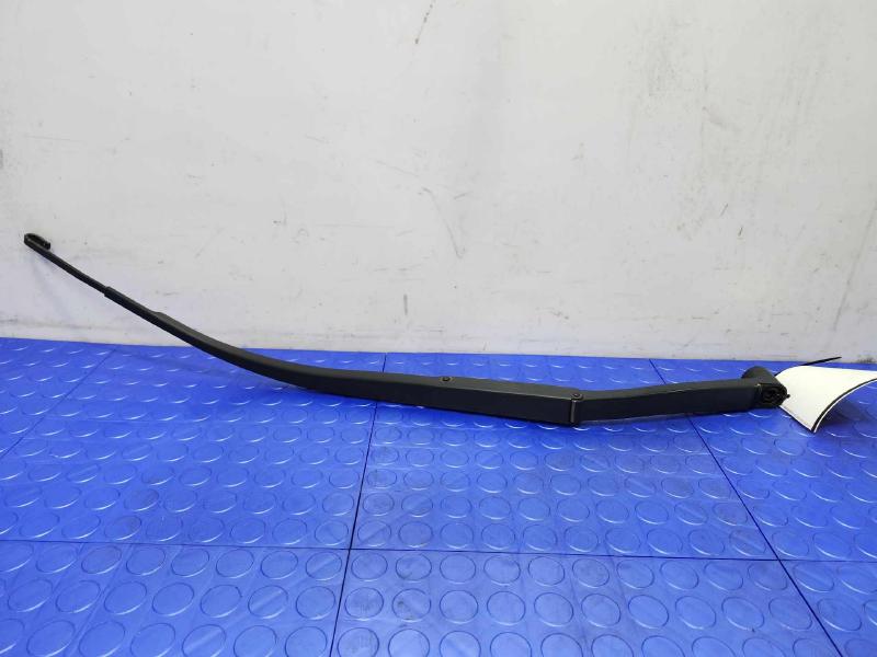 2017 Nissan Maxima Wiper Arm