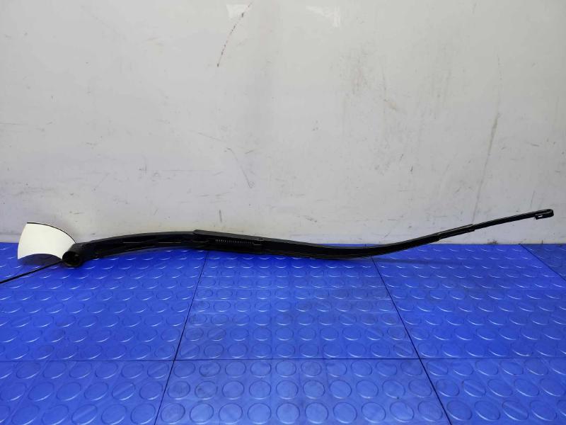 2017 Nissan Maxima Wiper Arm