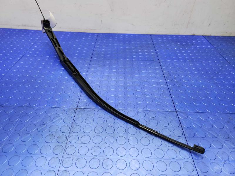 2017 Nissan Maxima Wiper Arm