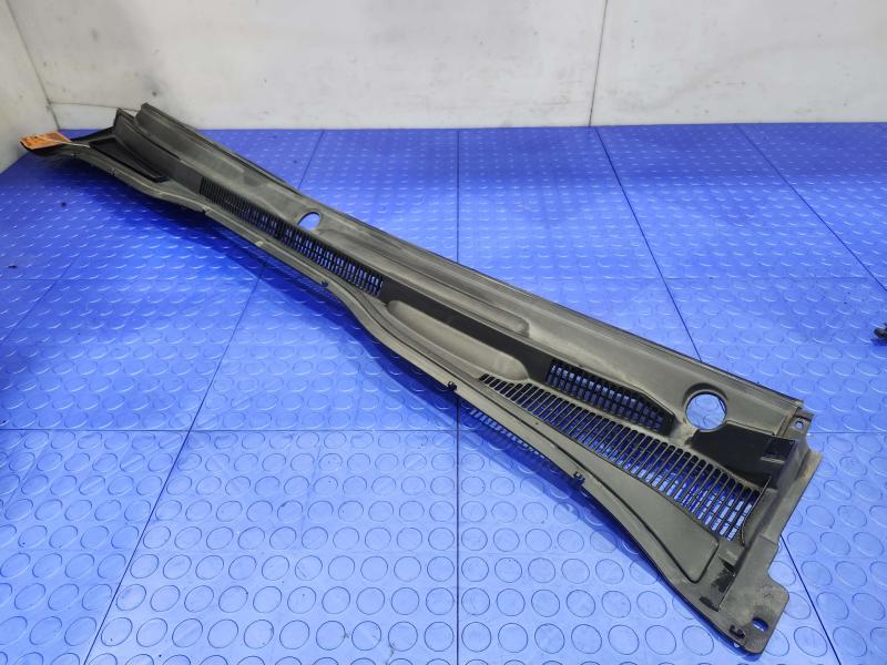 2003-2009 Toyota 4Runner Cowl Panel Cover Grille Air Inlet OEM 5570835071