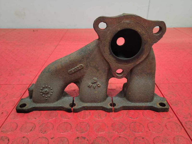2008 Saturn Vue Exhaust Manifold