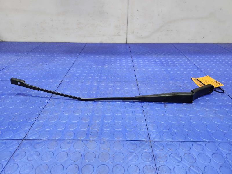 2018 Volkswagen Passat Wiper Arm