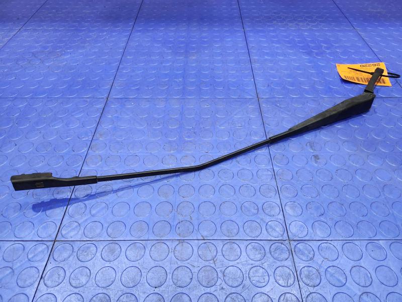 2018 Volkswagen Passat Wiper Arm