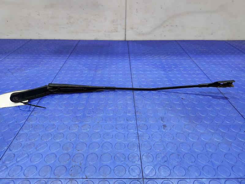 2018 Volkswagen Passat Wiper Arm