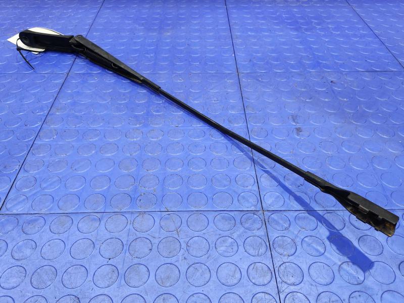 2018 Volkswagen Passat Wiper Arm