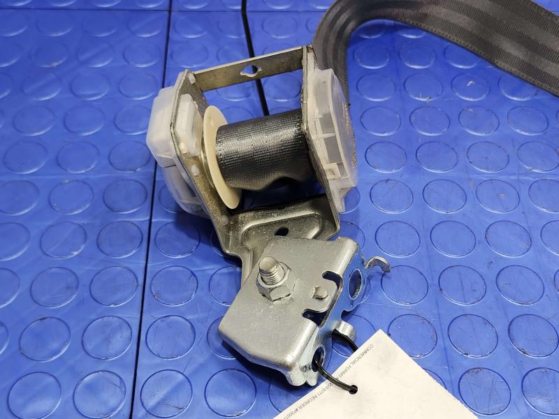 2010 Toyota Prius Rear Seat Belt