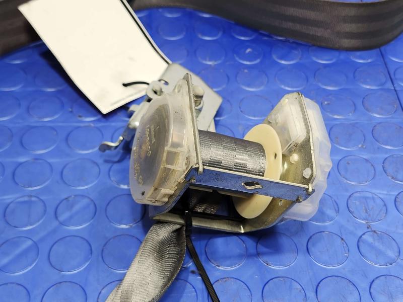 2010 Toyota Prius Rear Seat Belt