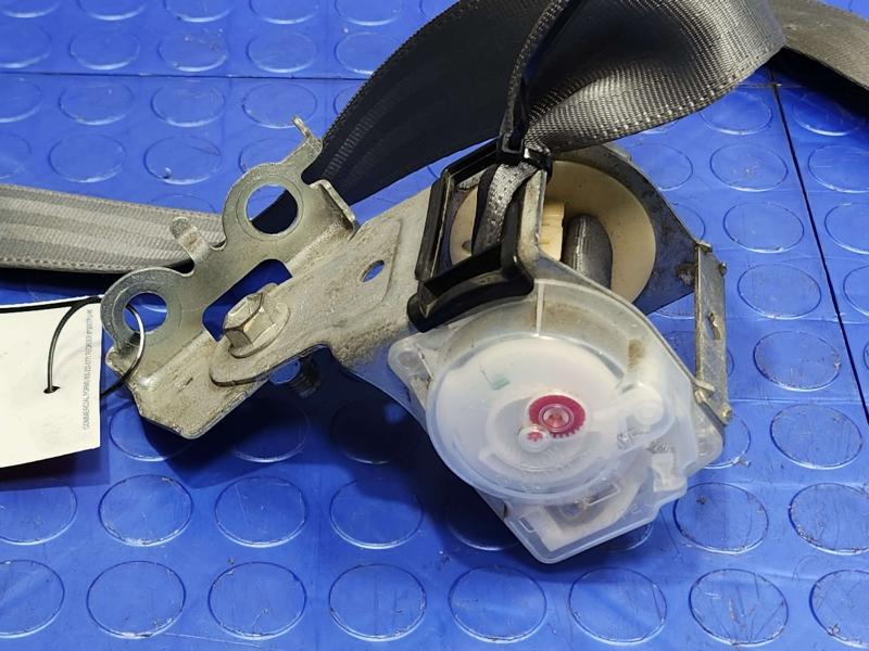 2010 Toyota Prius Rear Seat Belt