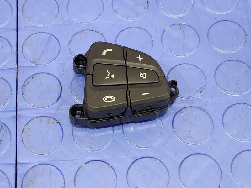 2017 Mercedes C-Class Combination Switch