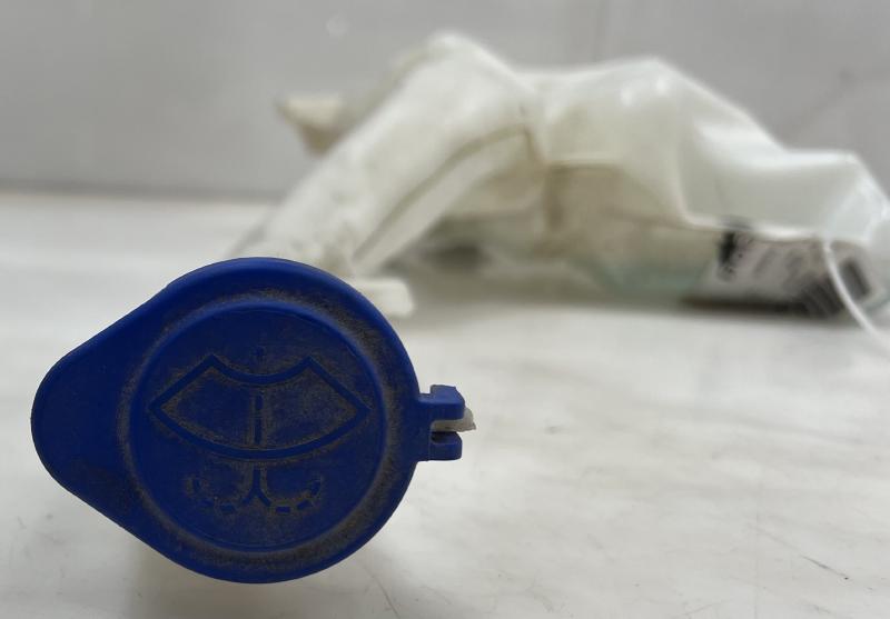 2016 - 2020 Ford Edge Washer Fluid Reservoir Assembly OEM GT4Z17618B