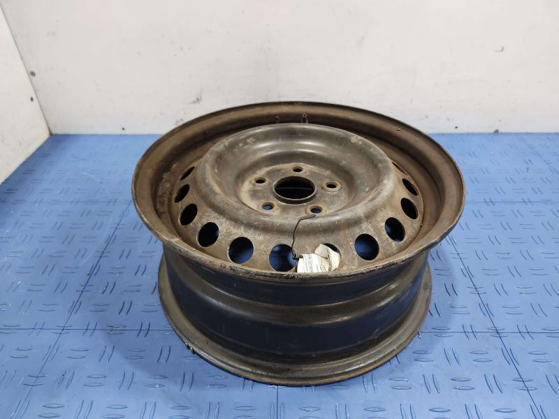 2013 Toyota Camry Wheel